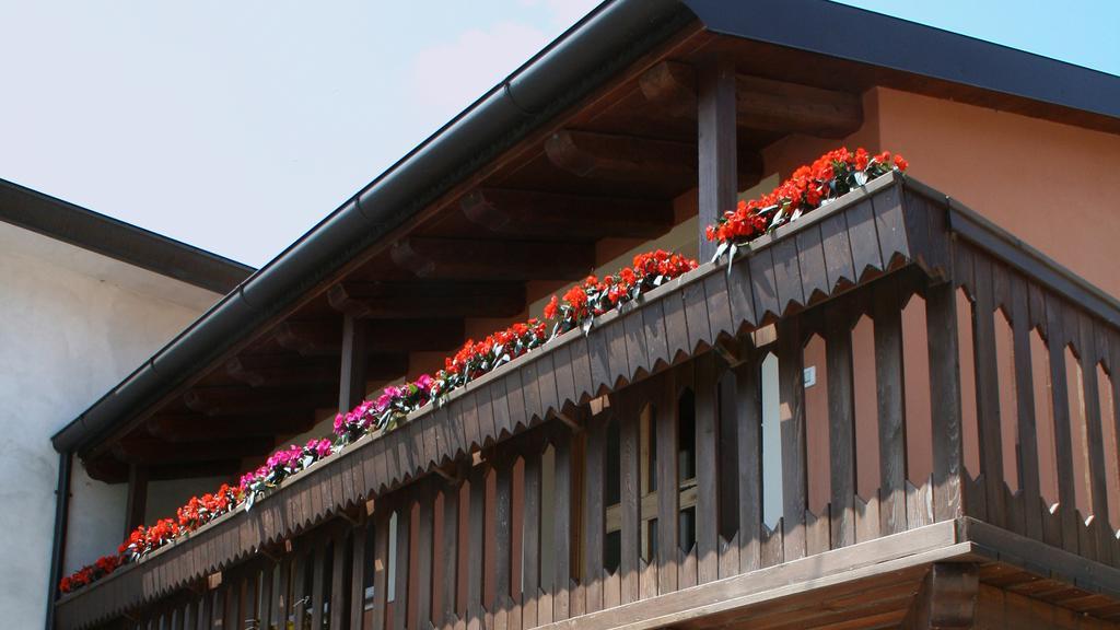La Nicchia Apartment Tarzo Bagian luar foto
