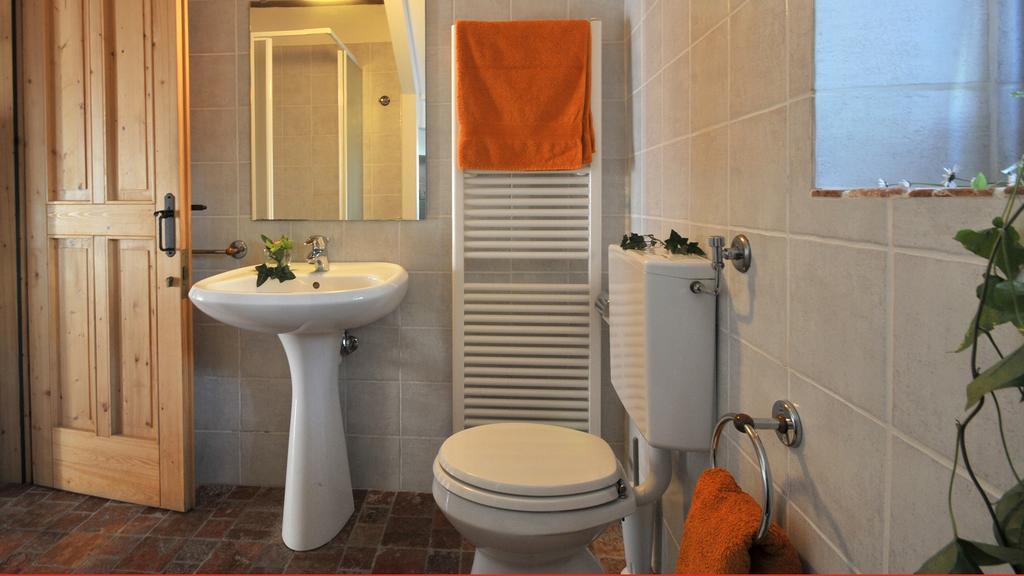 La Nicchia Apartment Tarzo Bagian luar foto